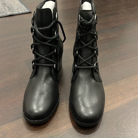 *NWT* Sorel “Cate” Lace Bootie - Picture 4 of 8
